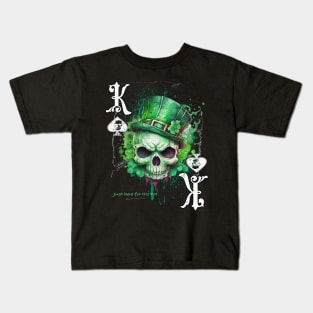 King Of Spades Green Irish Skull For Patricks Day Poker Kids T-Shirt